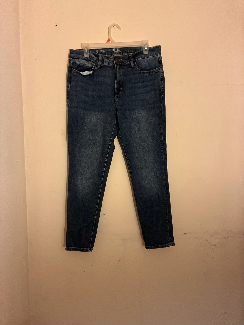 a.n.a Women's Skinny Jeans in Dark Wash Blue - Picture 1 of 3